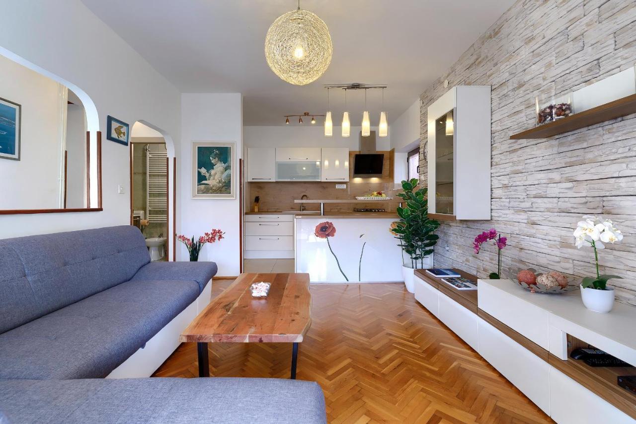 Stylish Flats With Two Bedrooms In Premantura Ngoại thất bức ảnh
