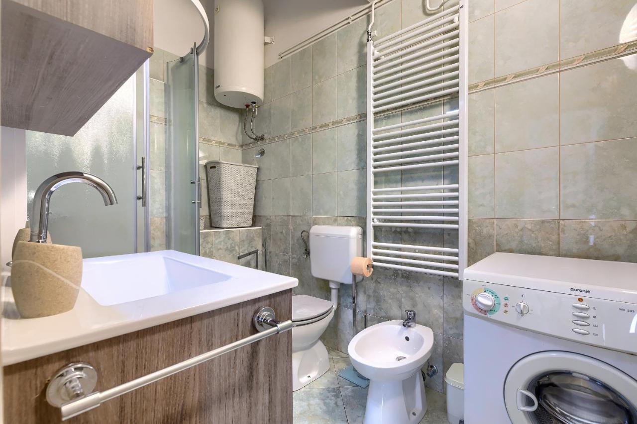 Stylish Flats With Two Bedrooms In Premantura Ngoại thất bức ảnh