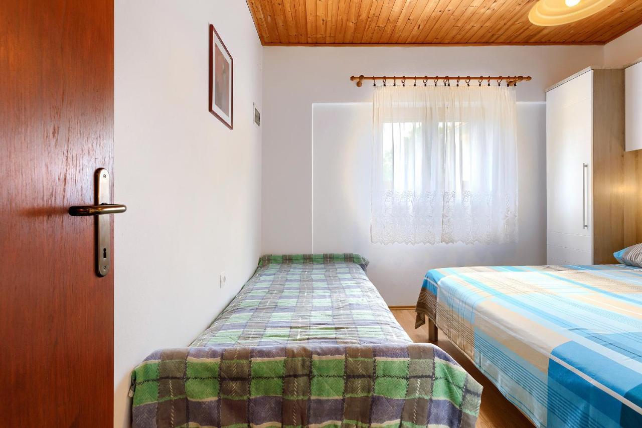 Stylish Flats With Two Bedrooms In Premantura Ngoại thất bức ảnh