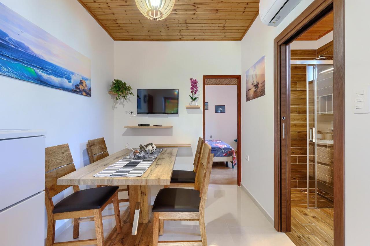 Stylish Flats With Two Bedrooms In Premantura Ngoại thất bức ảnh