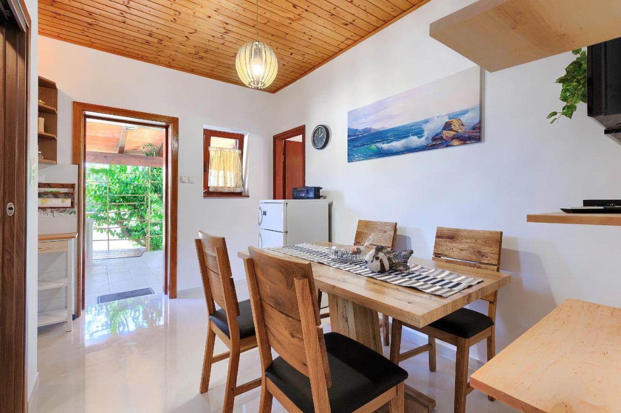 Stylish Flats With Two Bedrooms In Premantura Ngoại thất bức ảnh