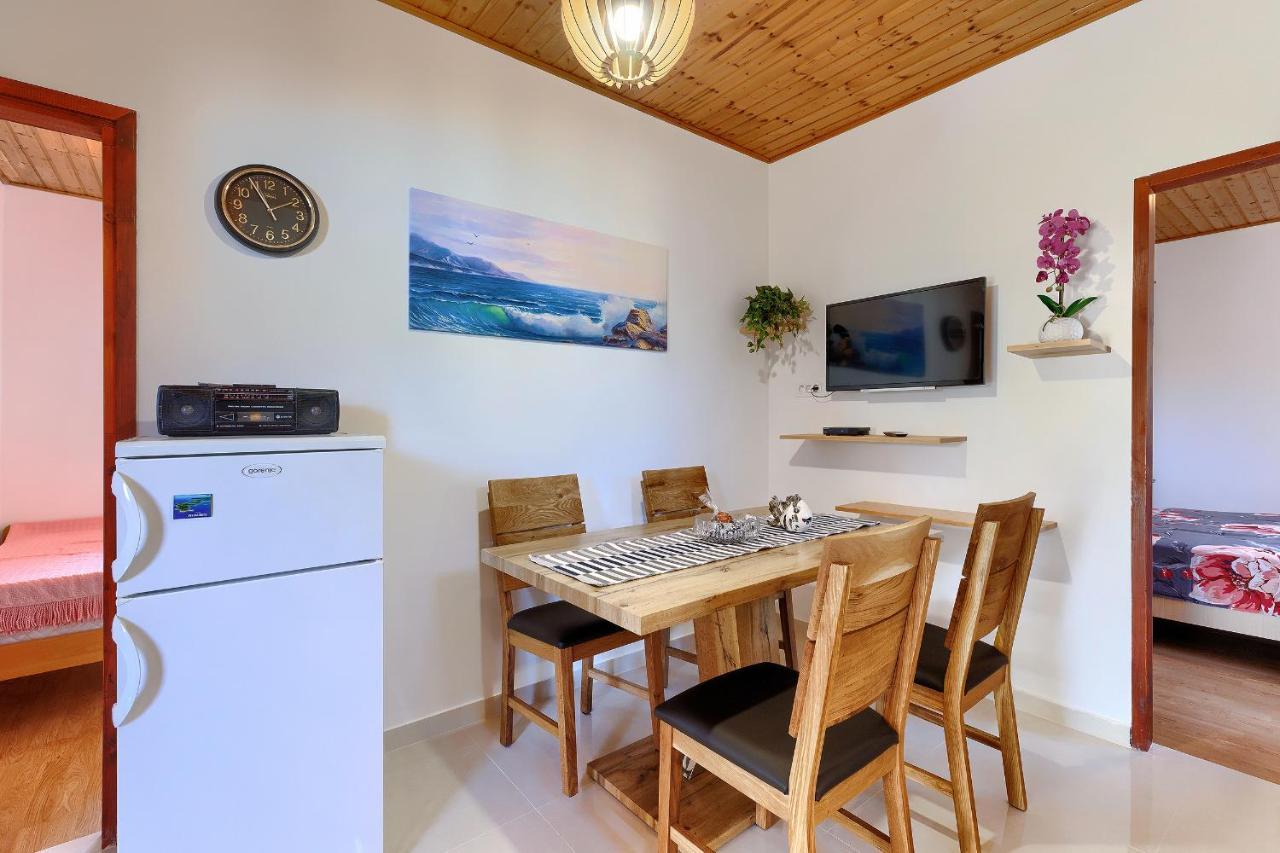 Stylish Flats With Two Bedrooms In Premantura Ngoại thất bức ảnh