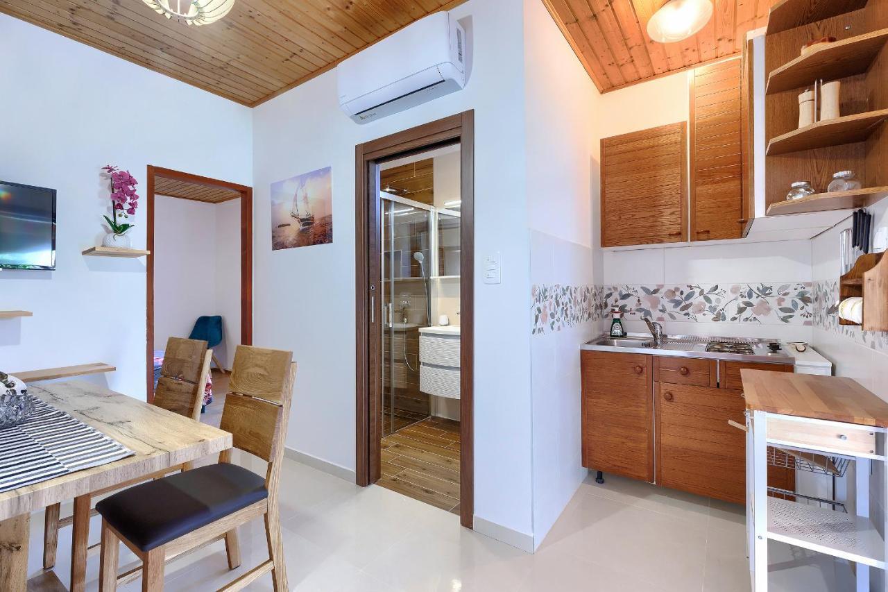 Stylish Flats With Two Bedrooms In Premantura Ngoại thất bức ảnh